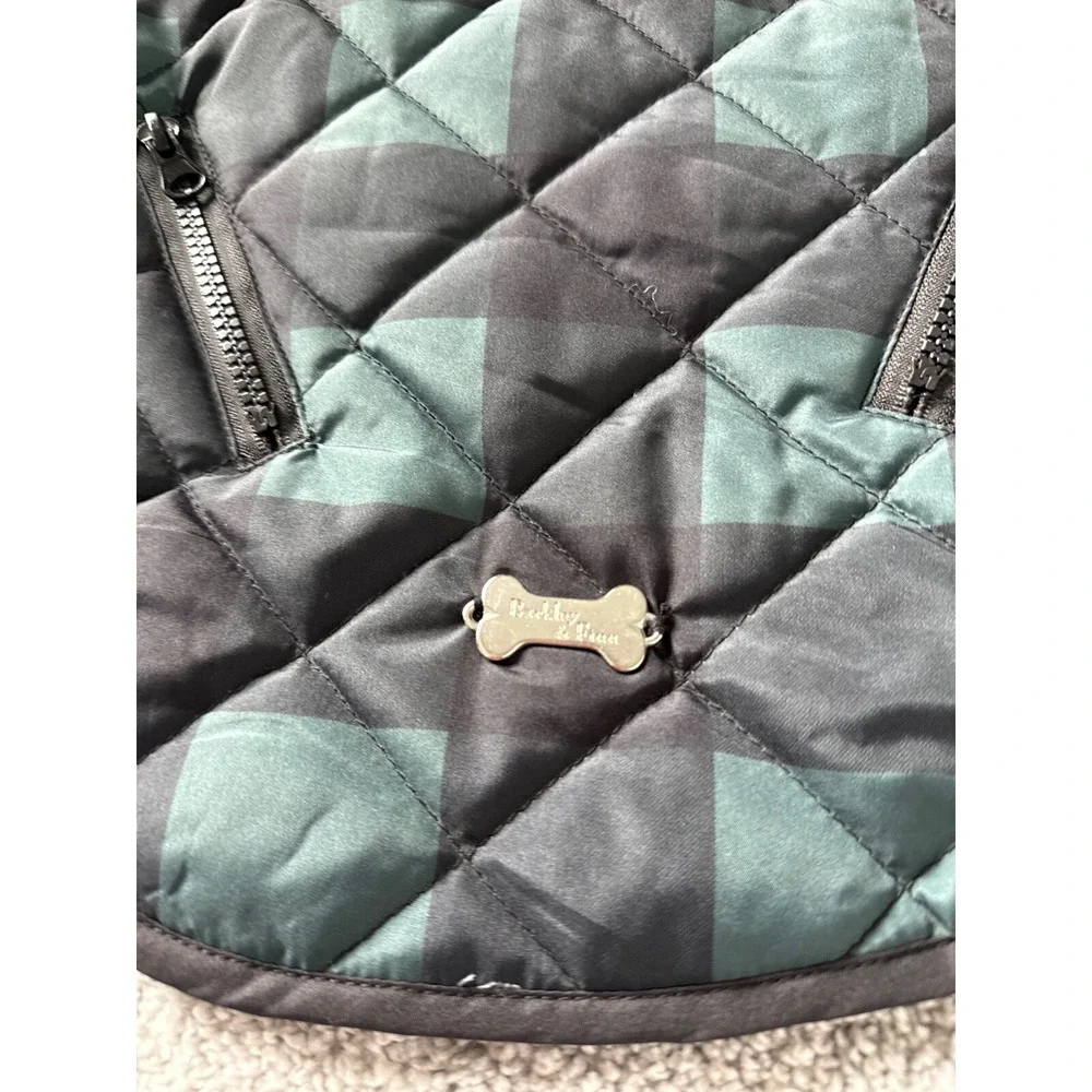 Barkley & Finn Dog Winter Vest‎ Adjustable Chest (21-22in) Plaid M Green-Tartan